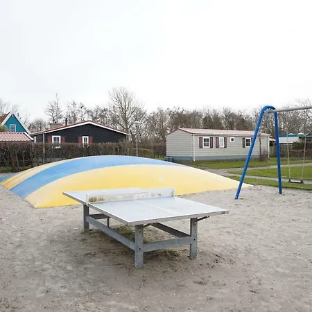 Vakantieverblijf Aan De Dijk Hippolytushoef