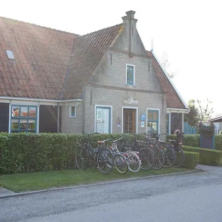 Vakantieverblijf Aan De Dijk