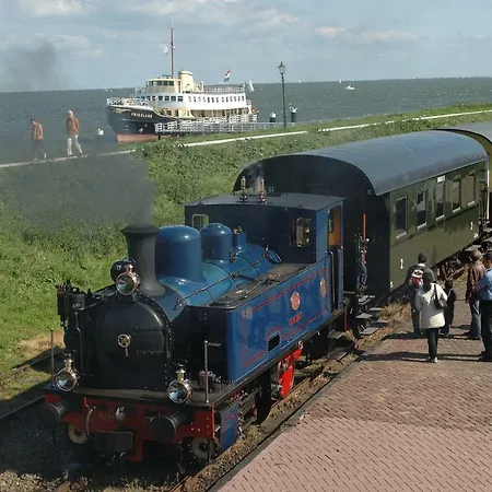 Vakantieverblijf Aan De Dijk Hippolytushoef