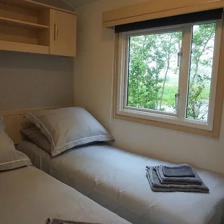 Tatil parkı Vakantieverblijf Aan De Dijk *